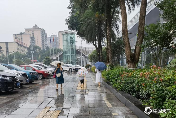 “重庆小雨点贷款：解读现代信贷服务的新模式”